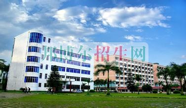 初中沒(méi)讀完可以讀中專(zhuān)嗎