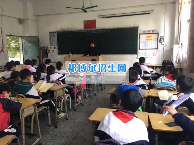 川北幼兒師范高等?？茖W(xué)校職場(chǎng)揚(yáng)帆 逐夢(mèng)起航