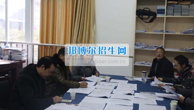 四川省古藺縣職業(yè)高級中學校集智匯力，全力推進依法治校