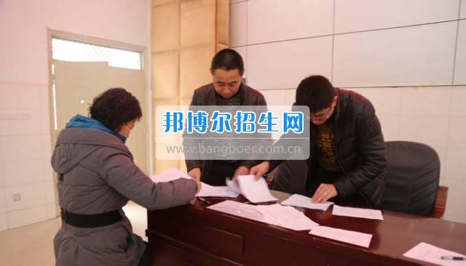 四川省古藺縣職業(yè)高級中學校集智匯力，全力推進依法治校