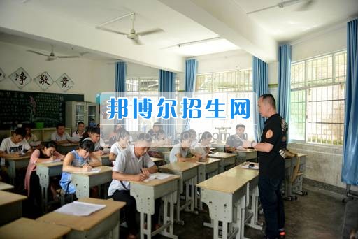 興義民族師范學(xué)院開展國培實施計劃前期調(diào)研