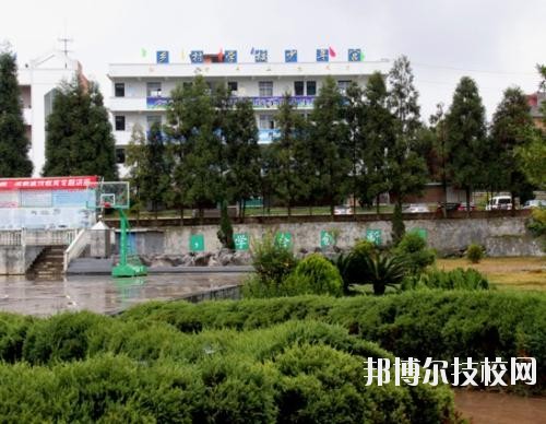 貞豐職業(yè)技術(shù)學校2020年報名條件、招生要求、招生對象
