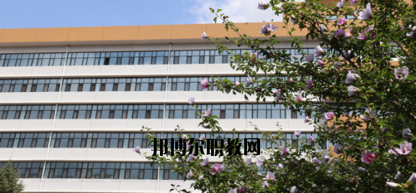 甘肅工業(yè)技師學(xué)院怎么樣、好不好