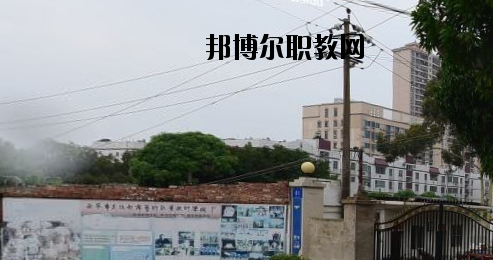 南寧民族歌舞藝術(shù)職業(yè)技術(shù)學(xué)校怎么樣、好不好