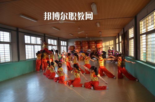 新蔡職業(yè)中等專業(yè)學(xué)校2021年報(bào)名條件、招生要求、招生對(duì)象