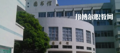 百色市職業(yè)技術(shù)學(xué)校2020年報名條件、招生要求、招生對象 