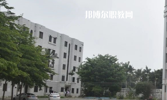 吳川職業(yè)高級(jí)中學(xué)怎么樣、好不好