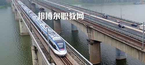 廣西2021年鐵路學(xué)校有哪些專業(yè)適合女生