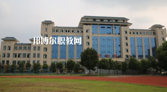 四川經(jīng)濟貿(mào)易學校2021年招生錄取分數(shù)線