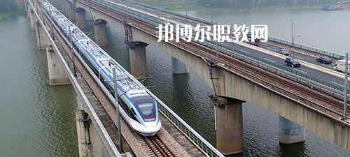 廣西2021年哪個鐵路學(xué)校比較好