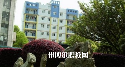 都勻市中等職業(yè)技術(shù)學(xué)校2021年報(bào)名條件、招生要求、招生對(duì)象
