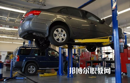 貴州2021年有哪些汽修學校就業(yè)好