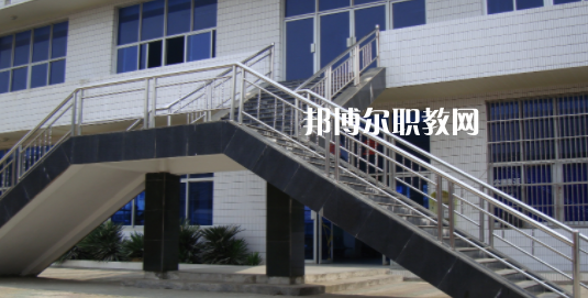 安徽省霍邱師范學(xué)校2021年學(xué)費(fèi)、收費(fèi)多少