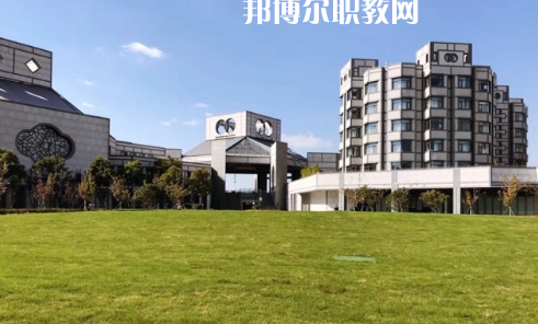 荊州職業(yè)教育中心學(xué)校2022年怎么樣、好不好