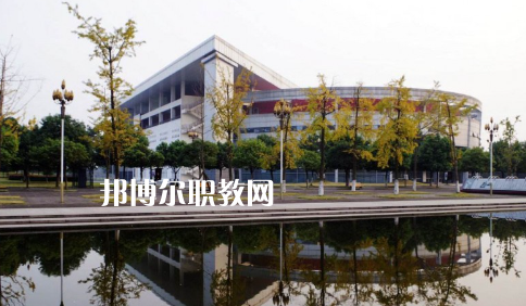 武漢供銷商業(yè)學(xué)校2022年報名條件、招生要求、招生對象