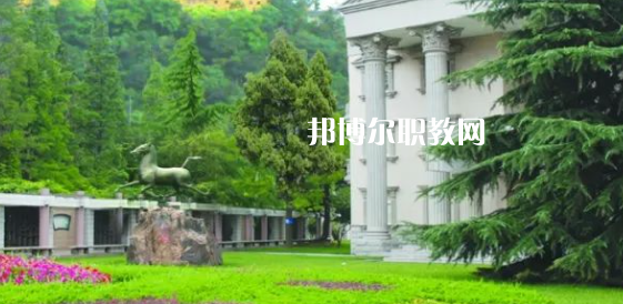 2023南通市旅游中等專業(yè)學(xué)校多少錢 南通市旅游中等專業(yè)學(xué)校各專業(yè)學(xué)費收費標(biāo)準(zhǔn)