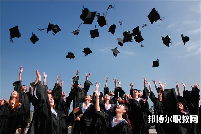 南京藝術(shù)學院附屬中等藝術(shù)學校2023年招生錄取分數(shù)線(2024參考)
