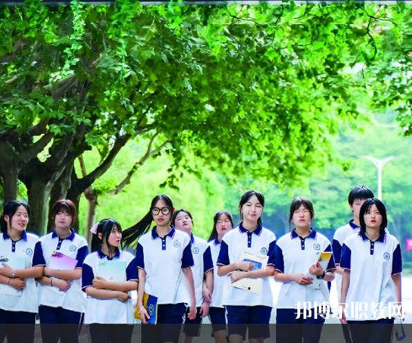 重慶2024年中專(zhuān)出來(lái)能不能上大專(zhuān)