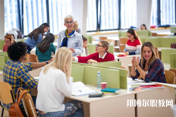 湖南哪里的中職學校能讀應用電子技術(shù)專業(yè)