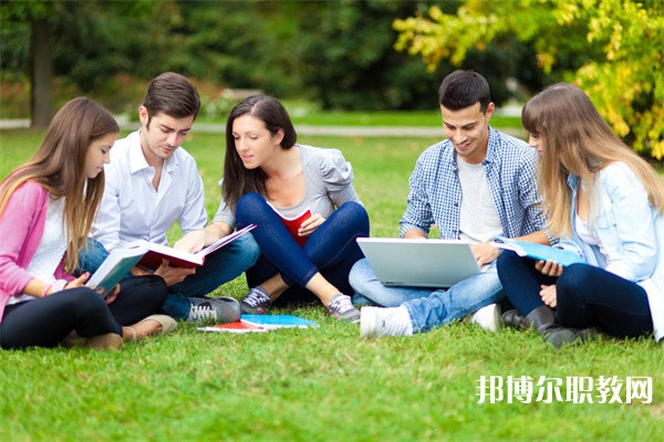 廣東哪里的中職學(xué)校能讀汽車(chē)制造與檢修專(zhuān)業(yè)