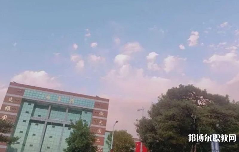2024萊蕪航空中等專業(yè)學(xué)校招生計劃 招生人數(shù)是多少(附要求、條件、對象)