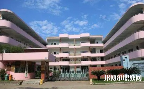 鞍山市藝術(shù)學校招生簡章2024年