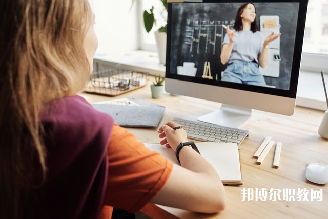 湖南哪里的中專學校能讀計算機專業(yè)專業(yè)